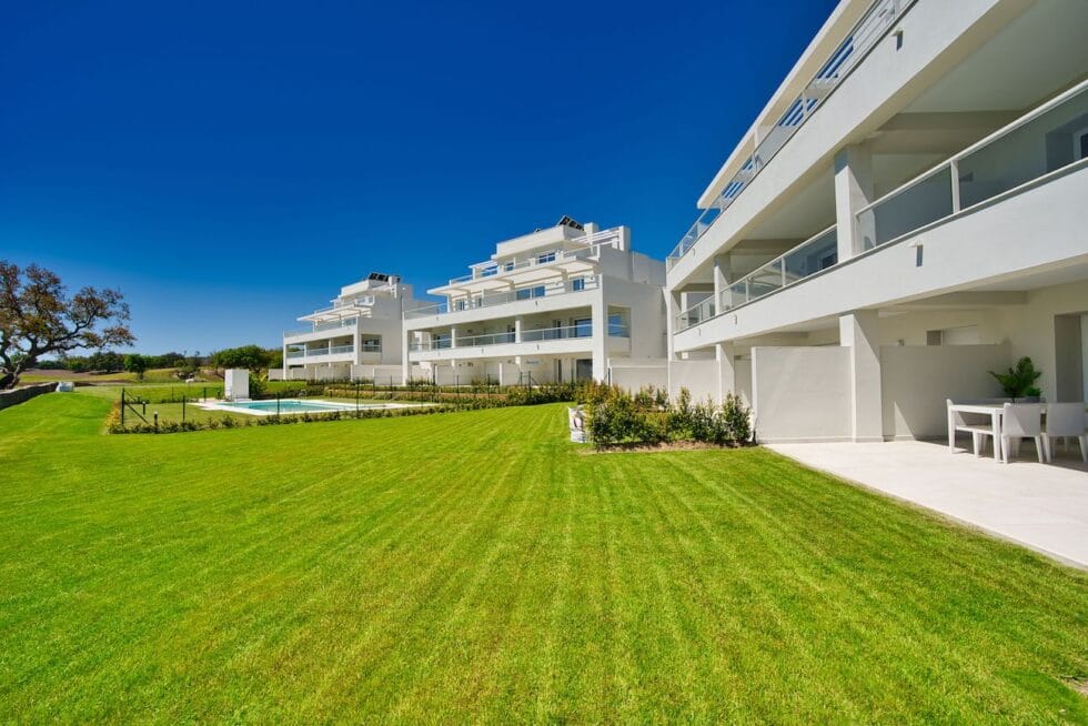 Emerald Greens San Roque Reding investment